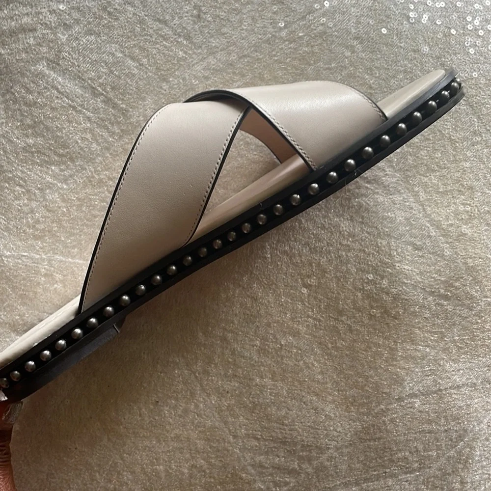 COACH
Hailey Flat Leather Sandals off white 8.5 NIB - Picture 4 of 11